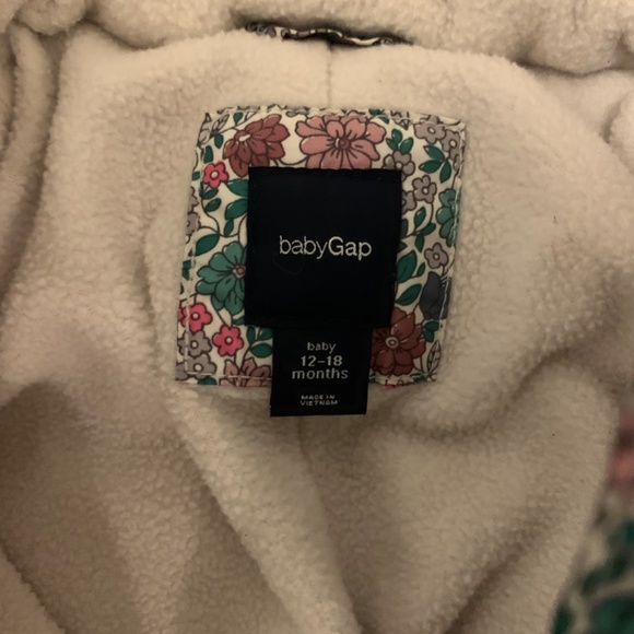 Snowsuit - Picture 2 of 3